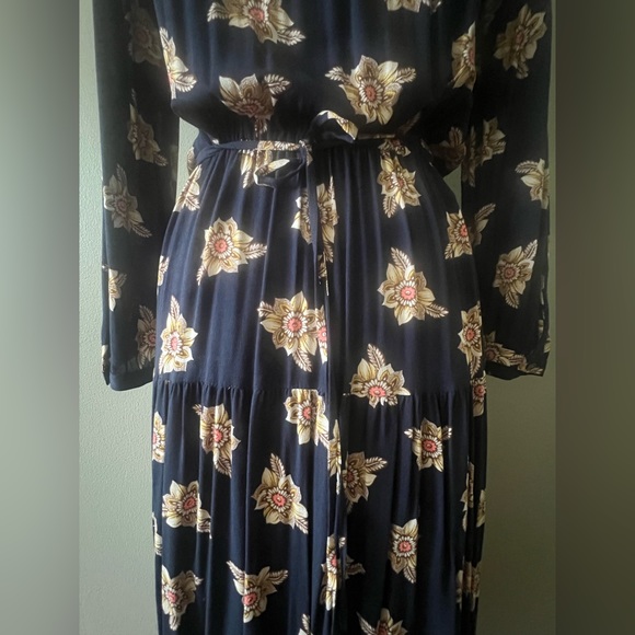 NWT Loft Floral Dress Navy Size ST - Picture 11 of 12